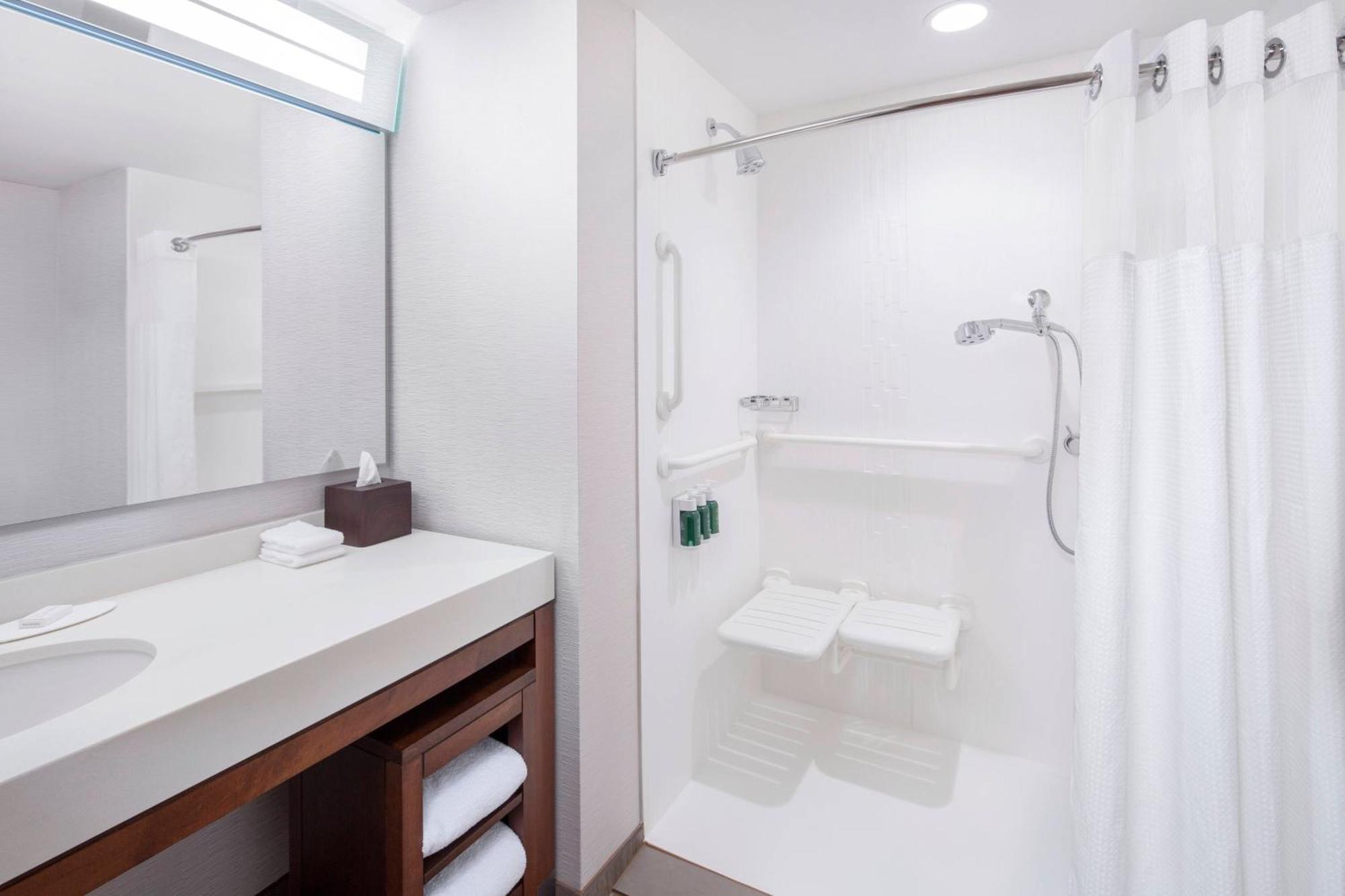 Courtyard By Marriott Cape Girardeau Downtown Hotell Exteriör bild